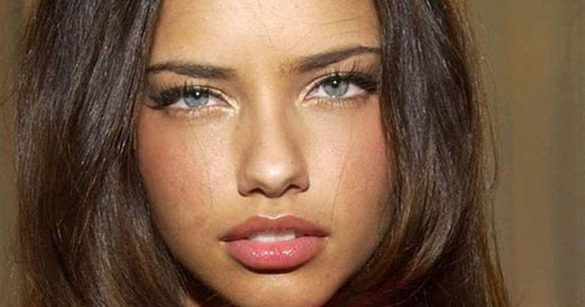 Adriana Lima's Most Stunning Revelations: a Moment of Unforgettable Glamour