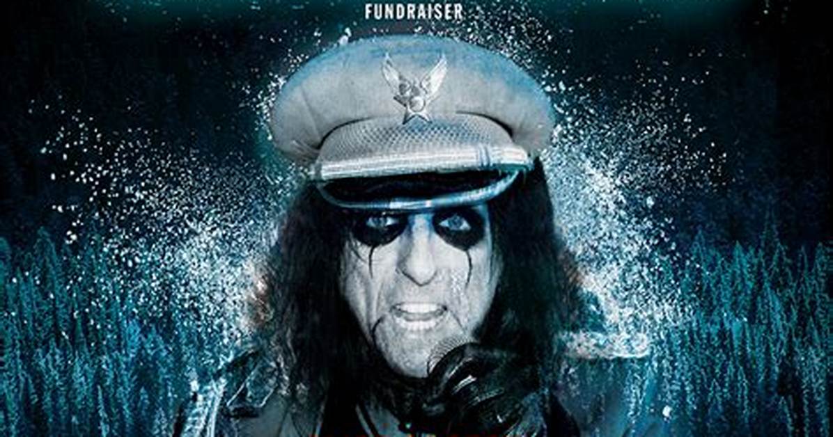 Alice Cooper's 20Th Annual Christmas Pudding |