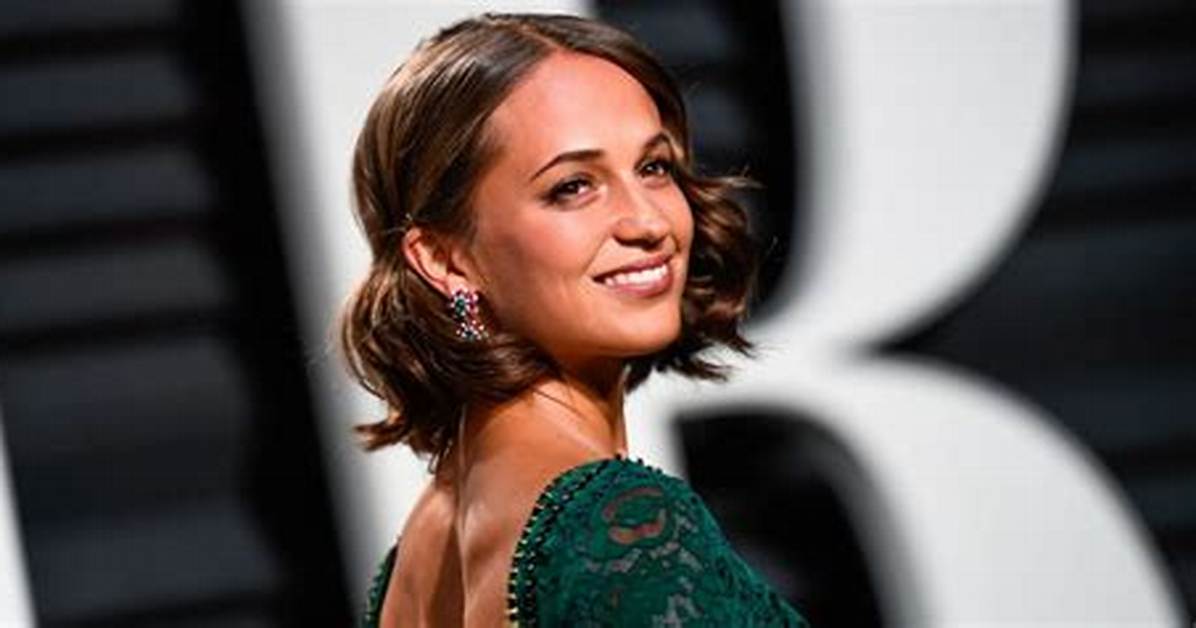 Alicia Vikander Net Worth