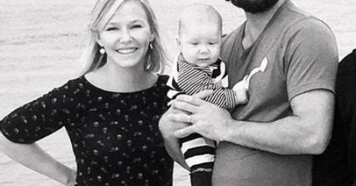 All About Kelli Giddish Son & His Age ·