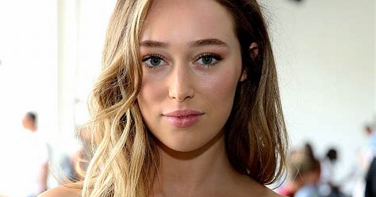 Alycia Debnam Carey- Wiki, Bio, Age, Height, Net Worth, Boyfriend ·