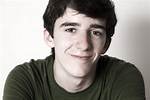 Andrew Sutherland: Dating, Net Worth, Tattoos, Smoking & Body Facts