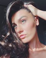 Aubrey Paige's Height | Facts and Measurements
