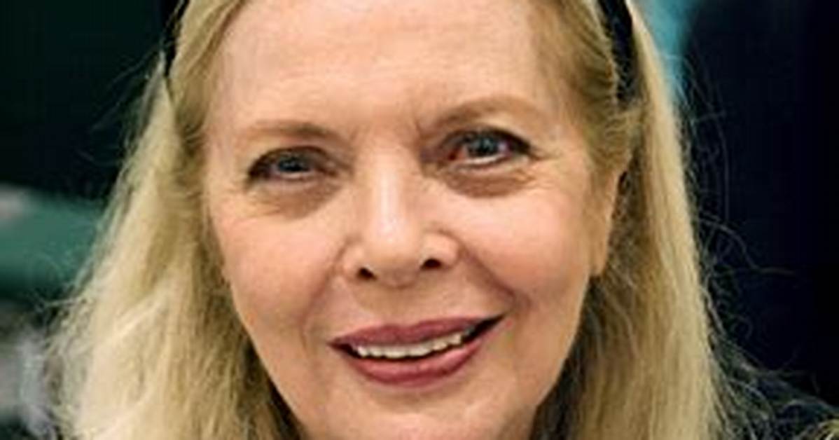 Barbara Bain Height