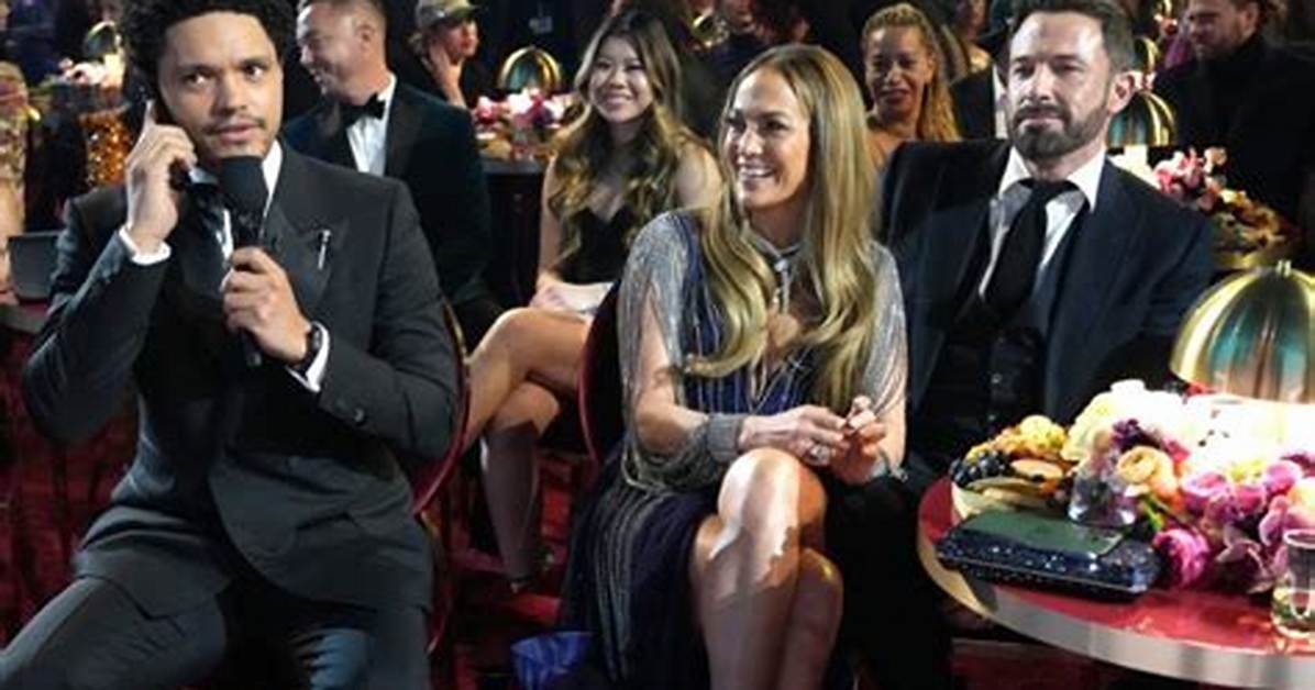 Ben Affleck Explains Viral 2023 Grammys Moment with Jennifer Lopez