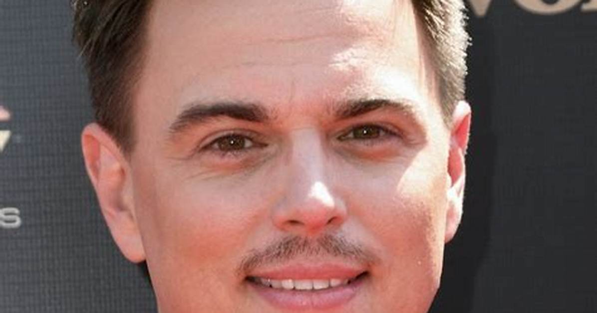 Darin Brooks ·