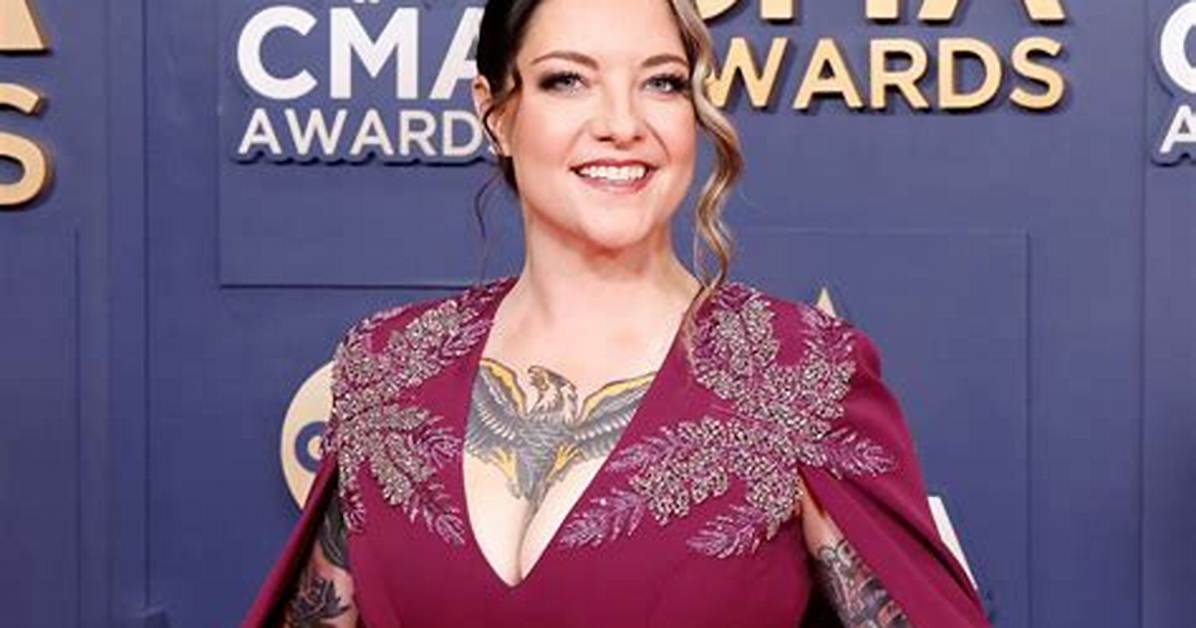 Did Ashley Mcbryde Come out as Gay? Wife or Husband Partner and Marital Status
