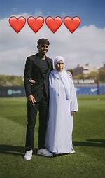 Discovering Lamin Yamal's Height in Feet: a Closer Look
