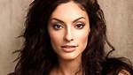 Experience the Impressive Voice of Erica Cerra