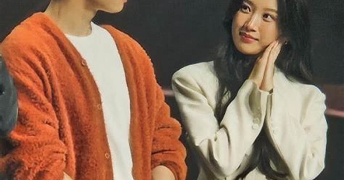 Exploring the Blossoming Relationship Between Moon Ga Young and Cha Eun Woo