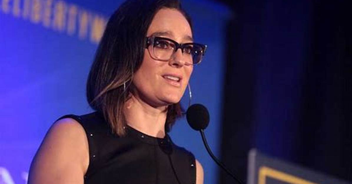 Exploring the Lucrative Earnings of Lisa Kennedy
