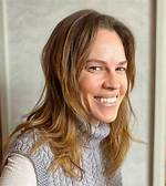 Hilary Swank Sacrificed Her Career to Care for Her Ailing Father Who Abandoned Her in Childhood