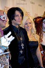 Holly Madison on Criss Angel: Controlling! Scary! Unintelligent!