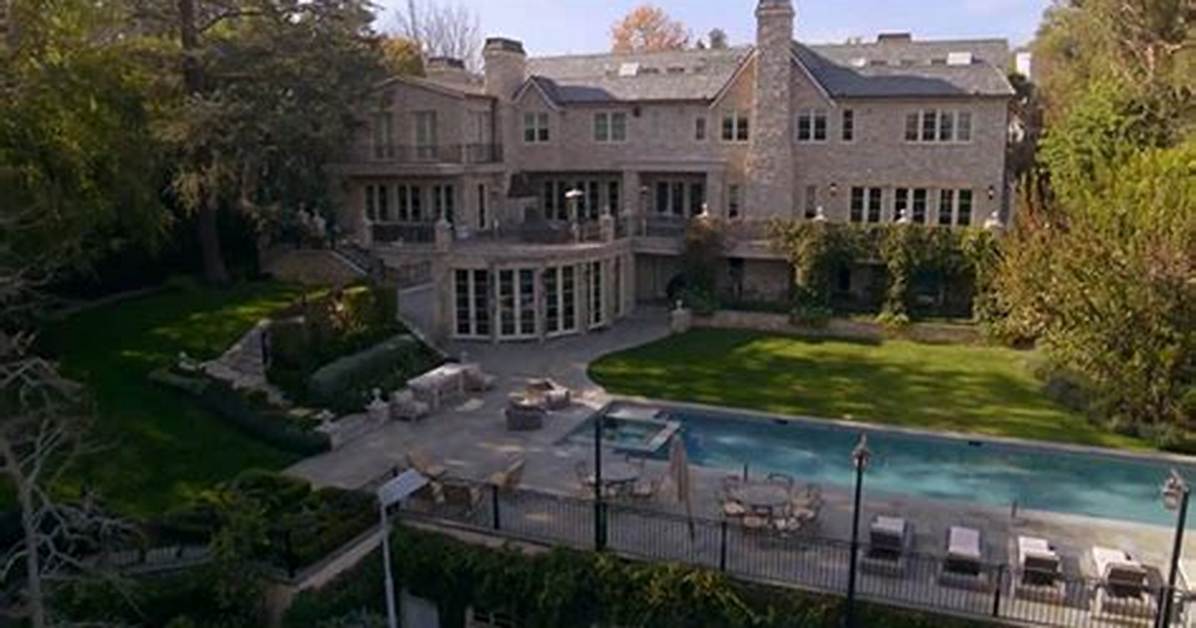 How Kathy Hilton Built a $350 Million Fortune