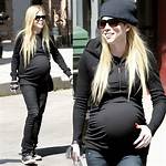 Is Avril Lavigne Pregnant in 2024? the Latest Buzz Around the Pop Icon