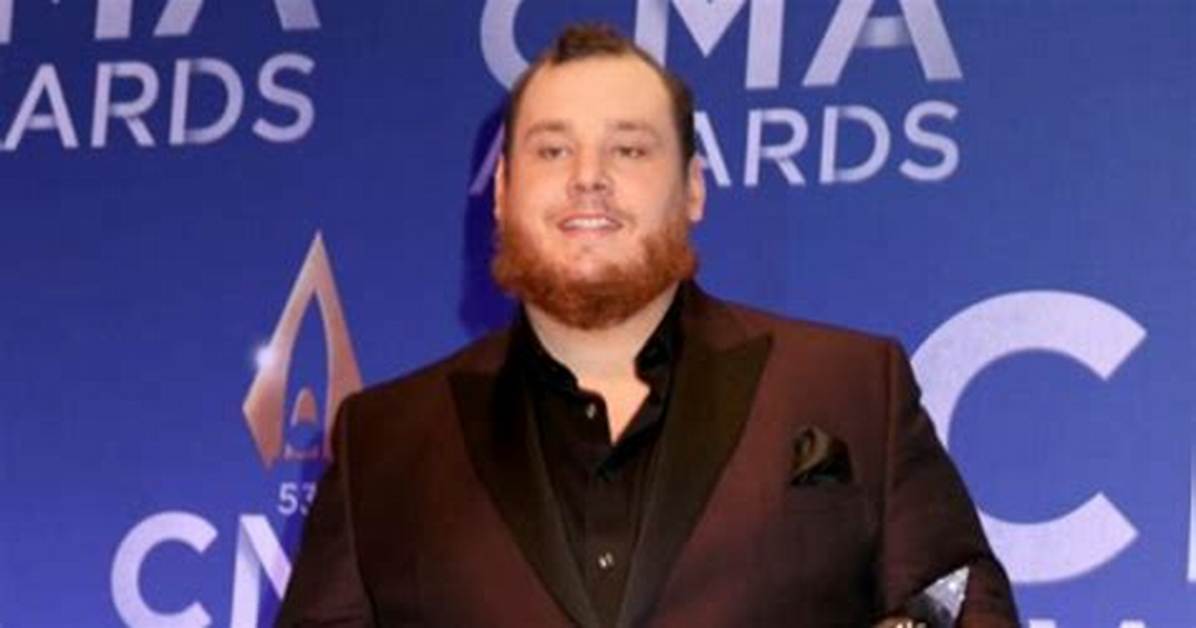 Is Luke Combs a Democrat? Understanding His Political Views