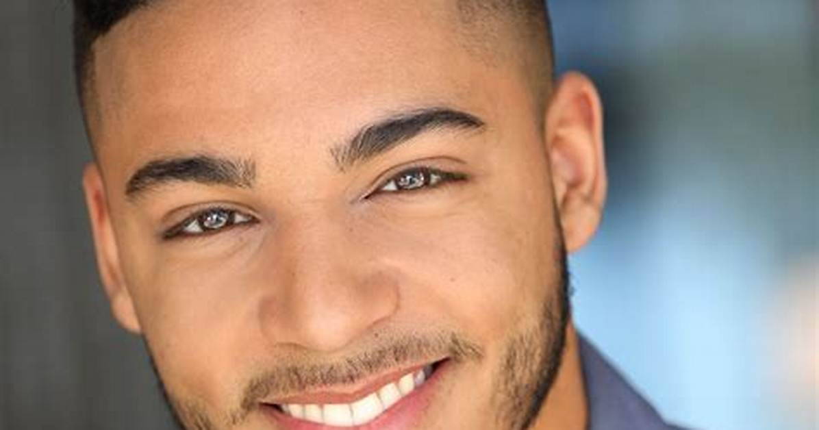 Is Michael Evans Behling Gay? Details on the Sexuality of the Actor