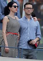 Joseph Gordon-Levitt Wife, Brother, Height, Ethnicity, Is He Gay or Trans?