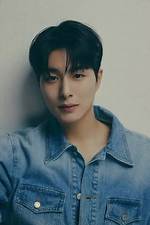 Jung Gun-Joo Biography, Age, Height, Wife, Net Worth, Family