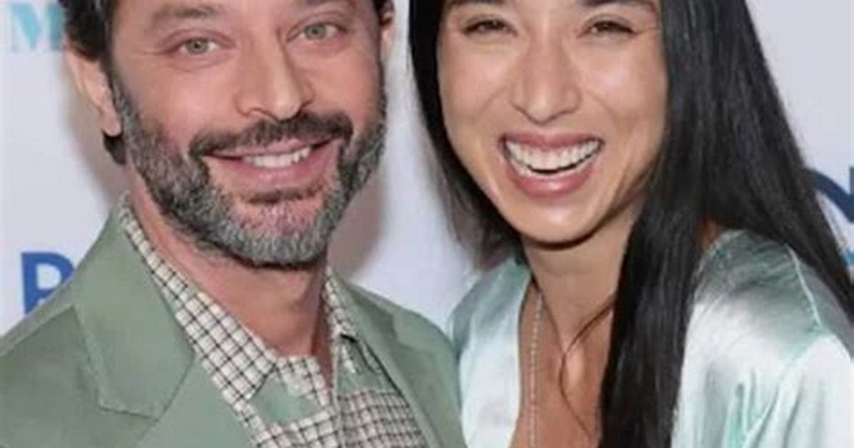 Kate Micucci and Nick Kroll