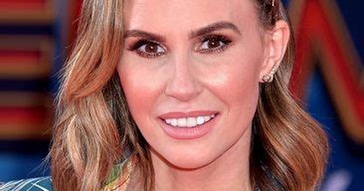 Keltie Knight Net Worth Income