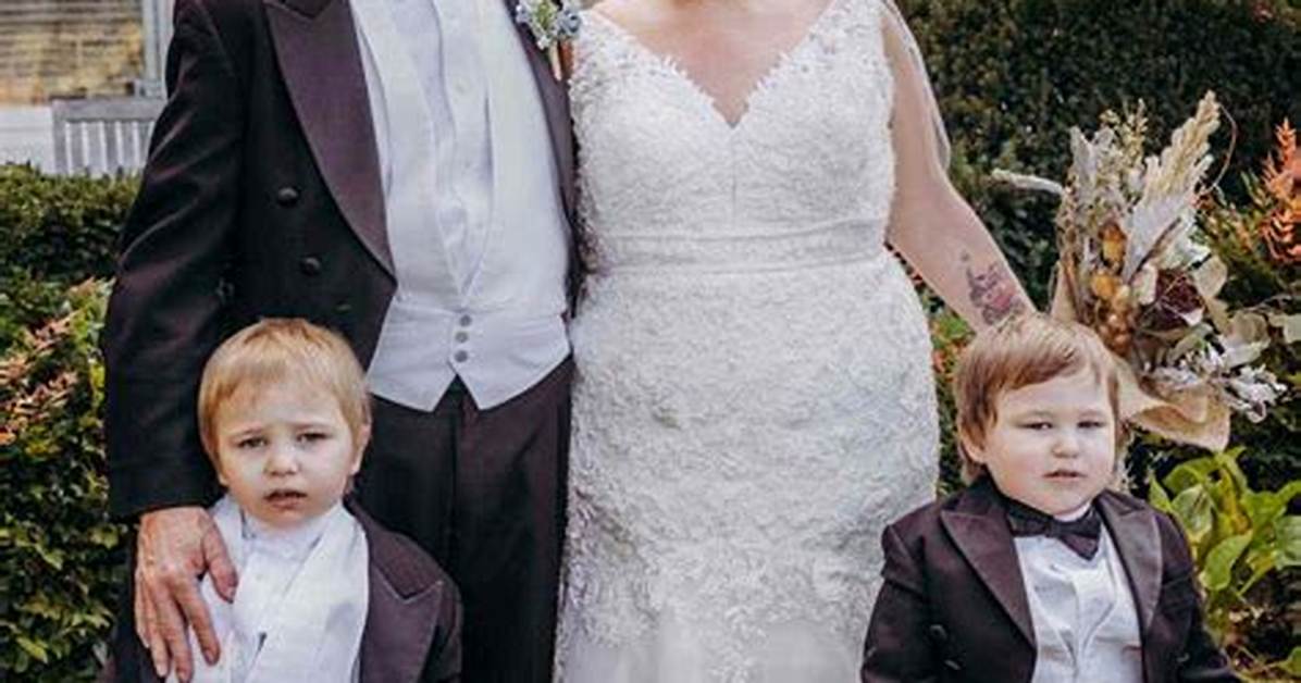 Learn About Amy's Marriage to Tim Duncan, Mother of Two, Divorce, and Net Worth ·