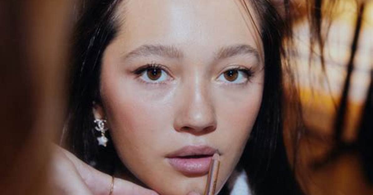 Lily Chee ·