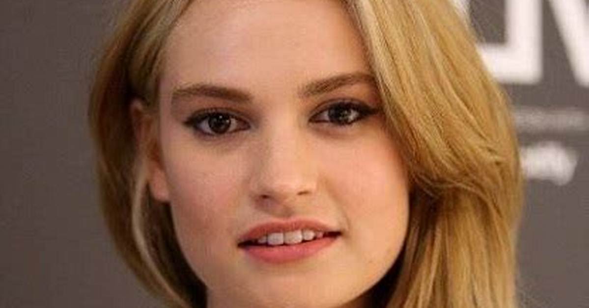 Lily James' Height, Weight, Age, Boyfriend, and Family Facts