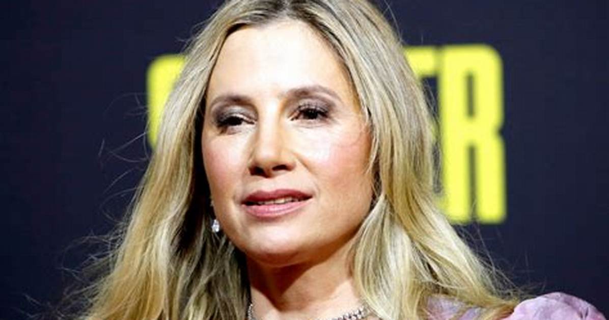 Mira Sorvino: a Journey Through Transformation and Talent