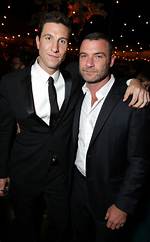Pablo Schreiber and His Brothers: a Spotlight on Family Ties and Talents
