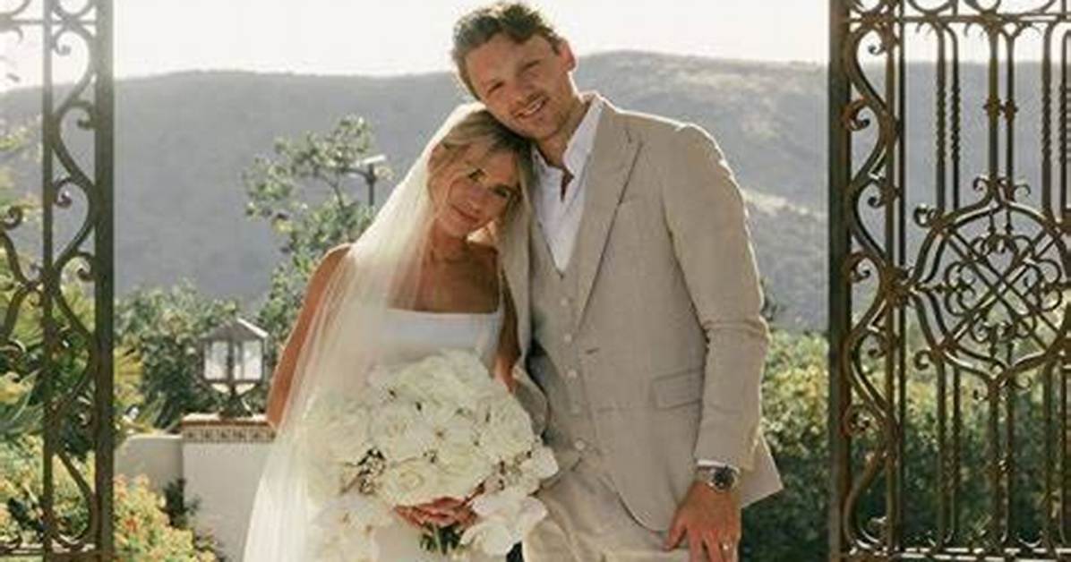 Sam Roberts Is Married to Wife: Jessica Spencer. 2 Kids