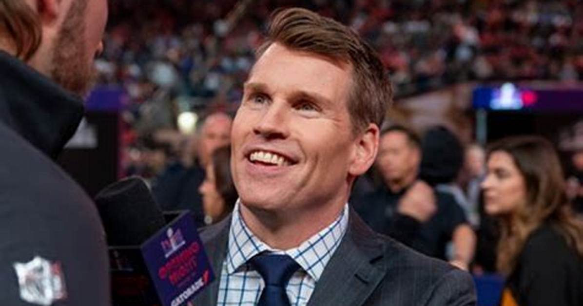 Scott Hanson - Bio, Age, Net Worth, Salary, Nationality, Body Measurement, Career