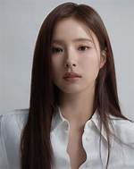 Shin Se-Kyung Biography, Age, Height, Husband, Net Worth, Family ·