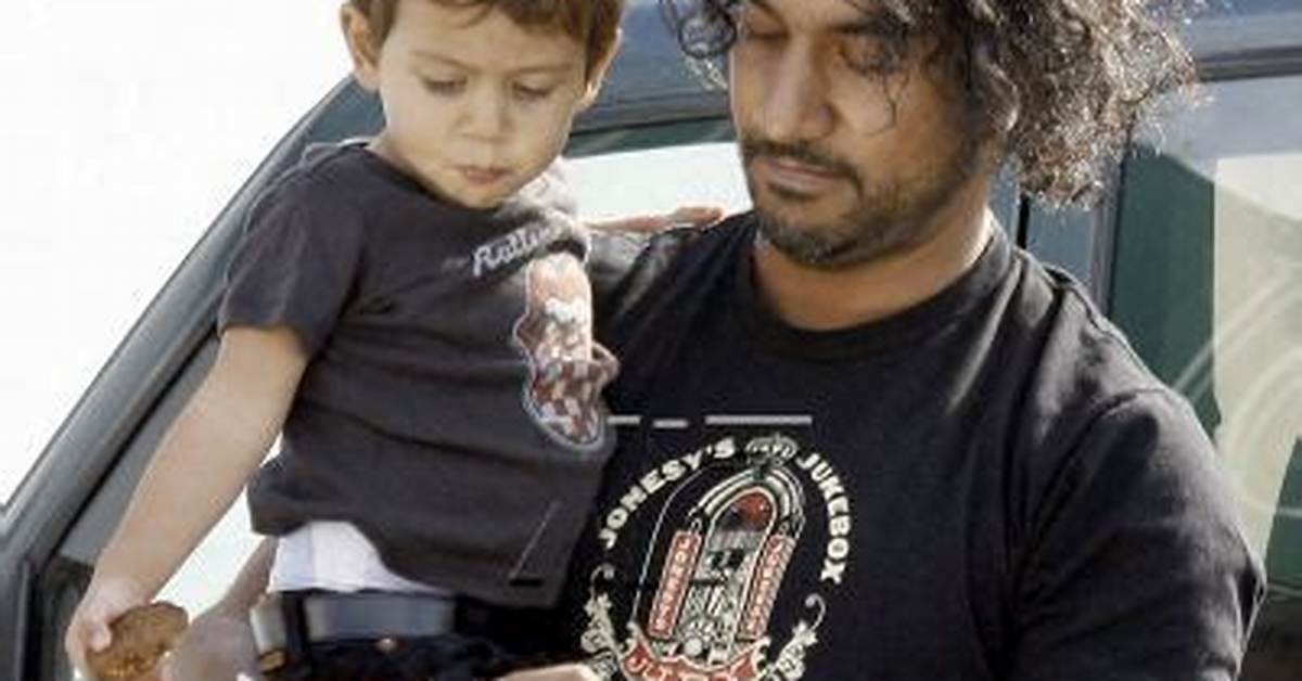 Son of Naveen Andrews Dating an Older Married Woman