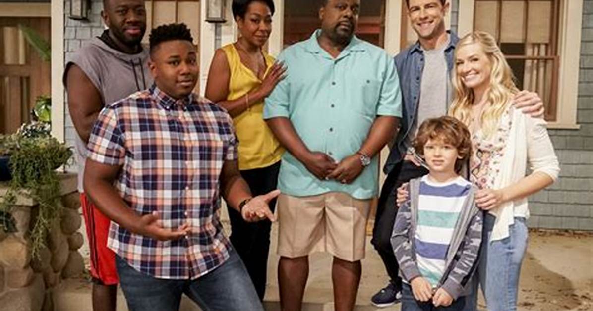 'The Neighborhood's Marcel Spears on What Cedric the Entertainer Taught Him (Exclusive)