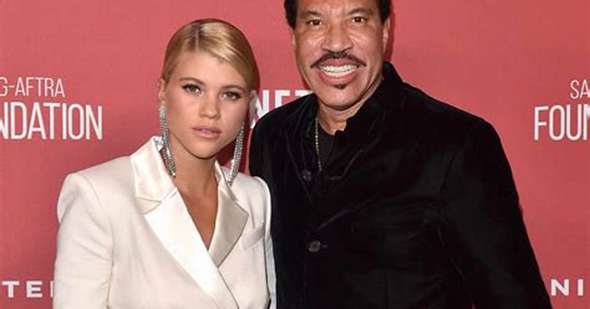 The Problem with Sofia Richie's Old Money Aesthetic