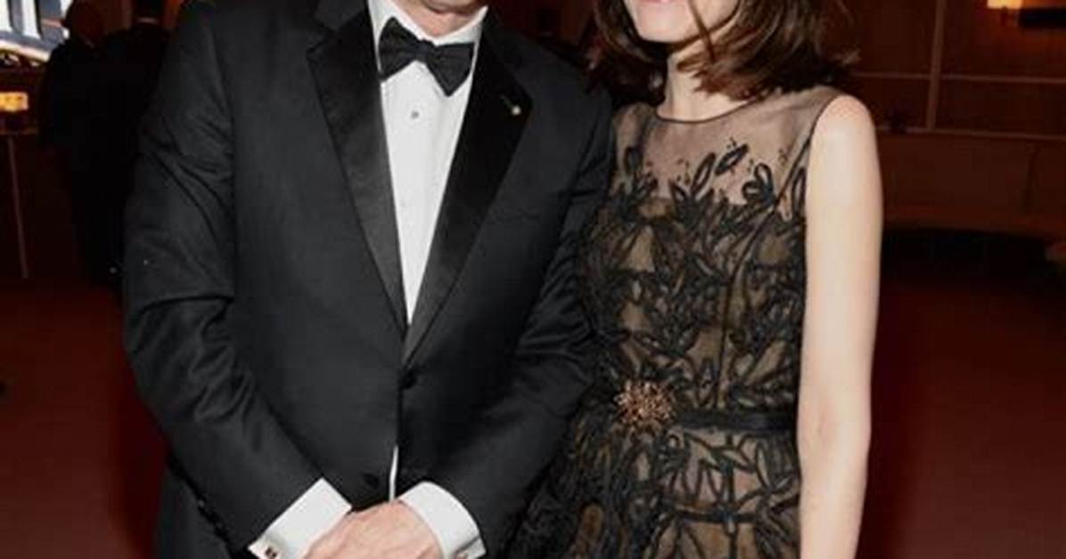 The Surprising Age Gap of Steve Martin and His Wife
