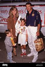 Uncover the Hidden Truth: Robert Urich's Secret Height Revealed