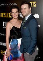 Uncovering the Reasons Behind Taran Killam and Cobie Smulders' Divorce