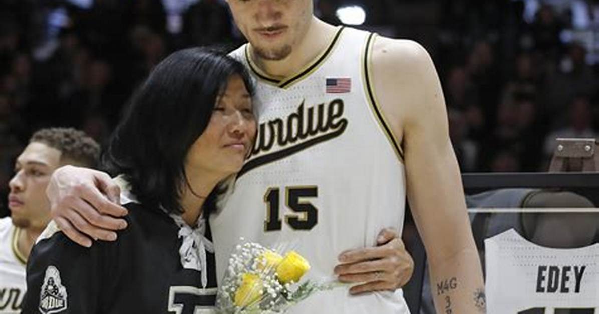 Unraveling the Family Ties: Does Zach Edey Have Siblings?