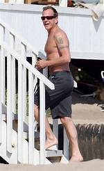 Unraveling the Mystery: Is Kiefer Sutherland Still Married?