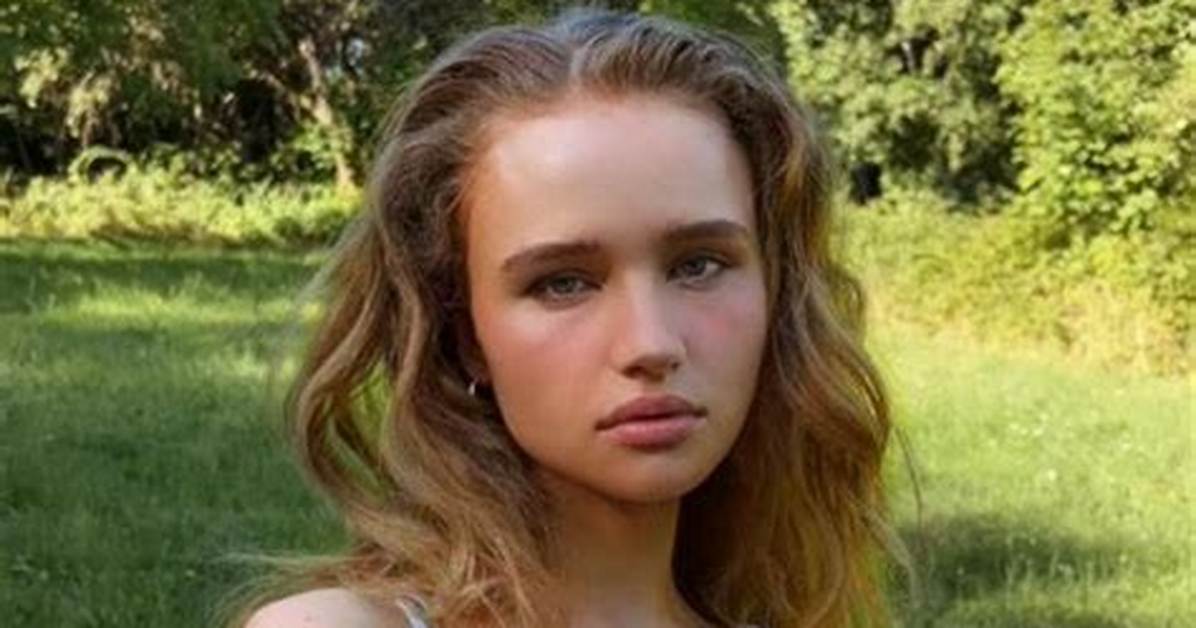 Unveiling the Fascinating World of Julia Gisella Twin