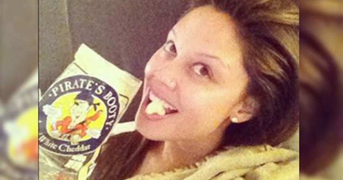 Vanessa Lachey No Makeup Photos Gone Viral on Reddit
