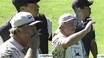 Watch: Tiger Woods Caddie Checks the Wind Direction in a Unique Way