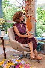 Who Is Tracy Mcmillan? Family or Fiance Hosts Married Life Explored Sun 18 July 2021 10:27 ·